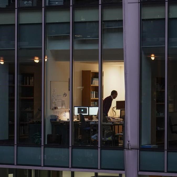 As federal workers fight office mandate, study finds remote work has climate benefits